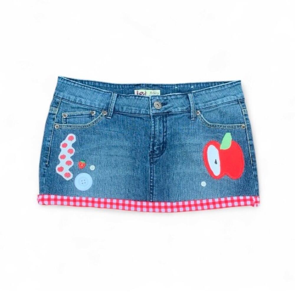 Y2K L.E.I. Denim Mini Skirt Size 11 Patchwork Apple Cottagecore One of a Kind